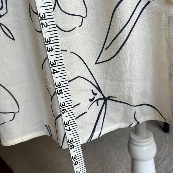 Ecowise White Floral Line Art Cutout Sundress – Size S - Picture 4 of 9